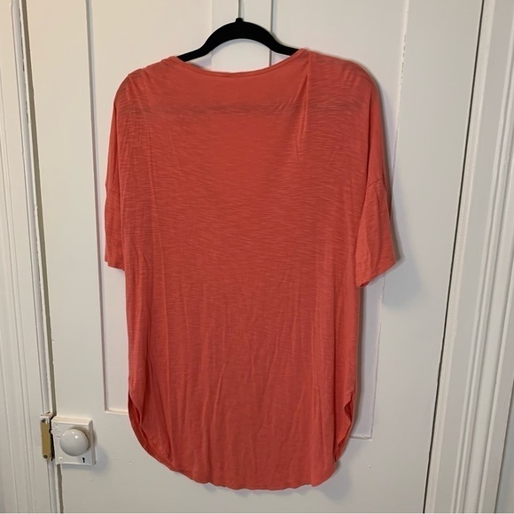 Luxe Coral Tshirt - Picture 3 of 4